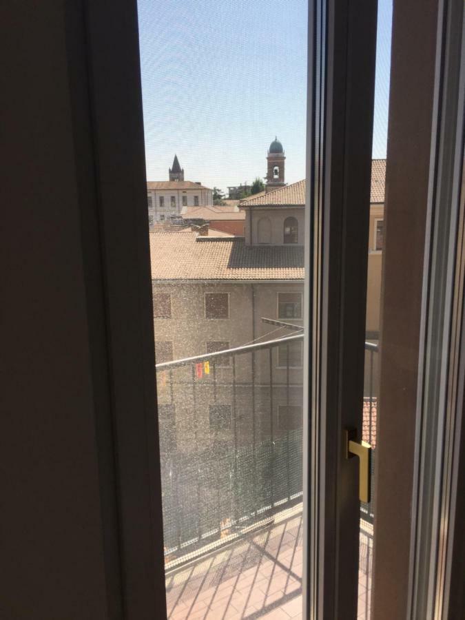 فيرونا Cov Room المظهر الخارجي الصورة